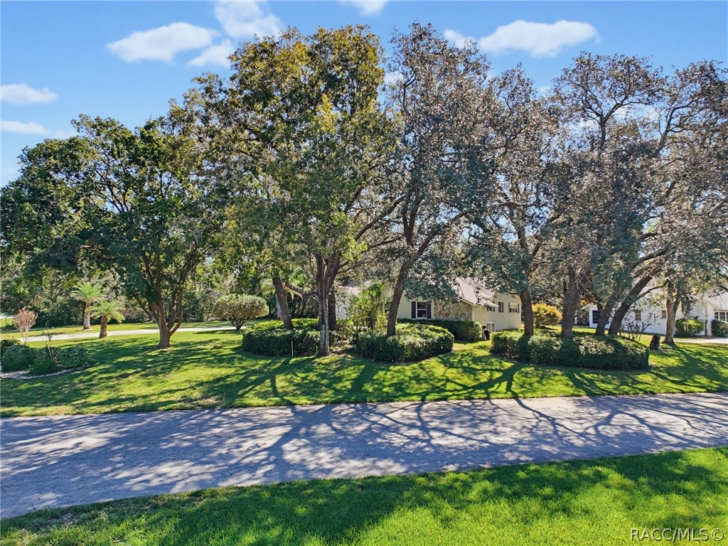3 Village Center Drive, Homosassa, FL 34446