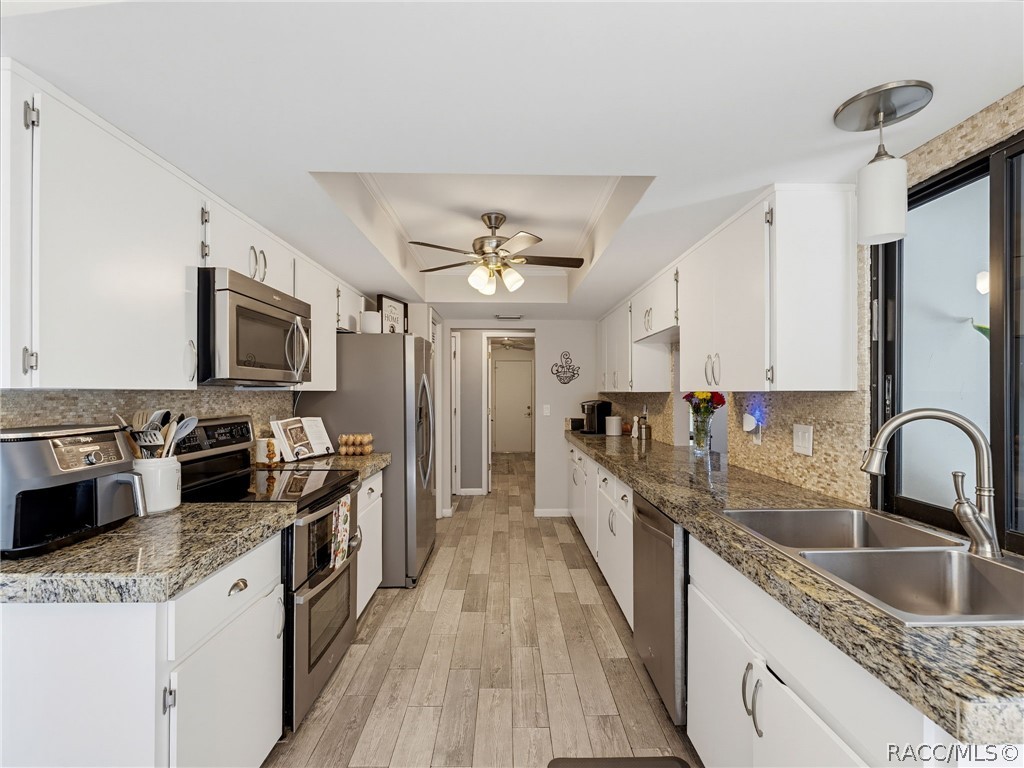 3 Village Center Drive, Homosassa, FL 34446