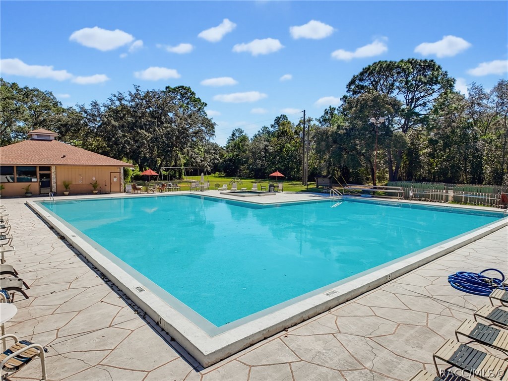 3 Village Center Drive, Homosassa, FL 34446