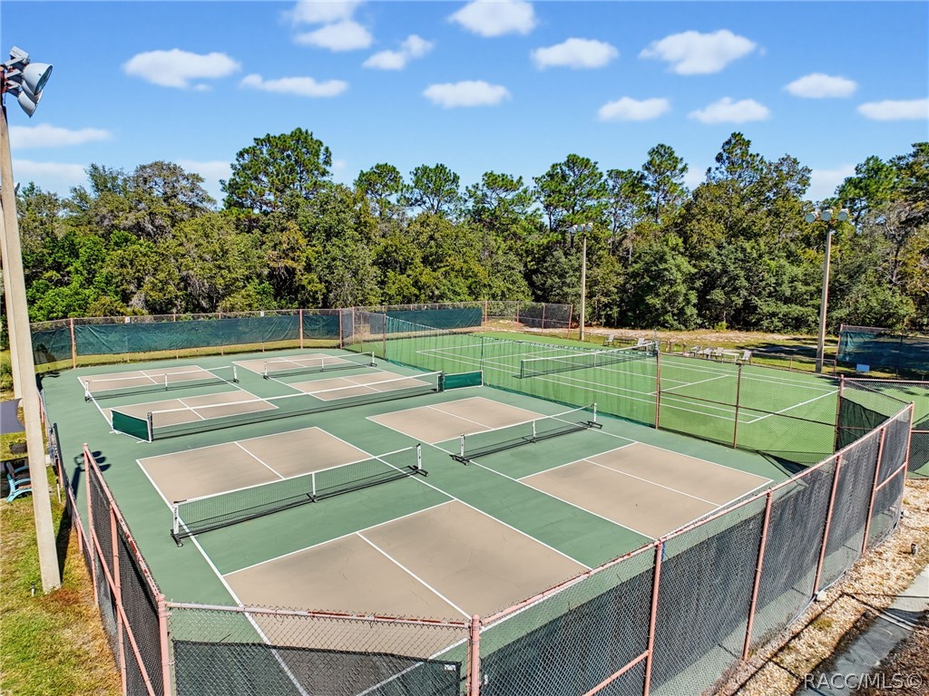 3 Village Center Drive, Homosassa, FL 34446