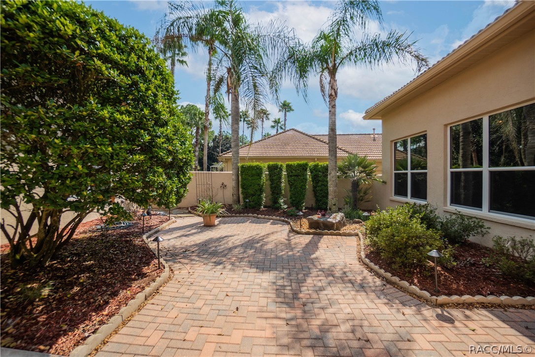1853 N Eagle Chase Drive, Hernando, FL 34442