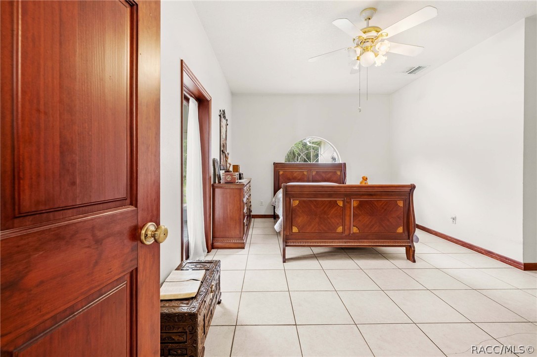 6101 S Nutshell Terrace, Lecanto, FL 34461