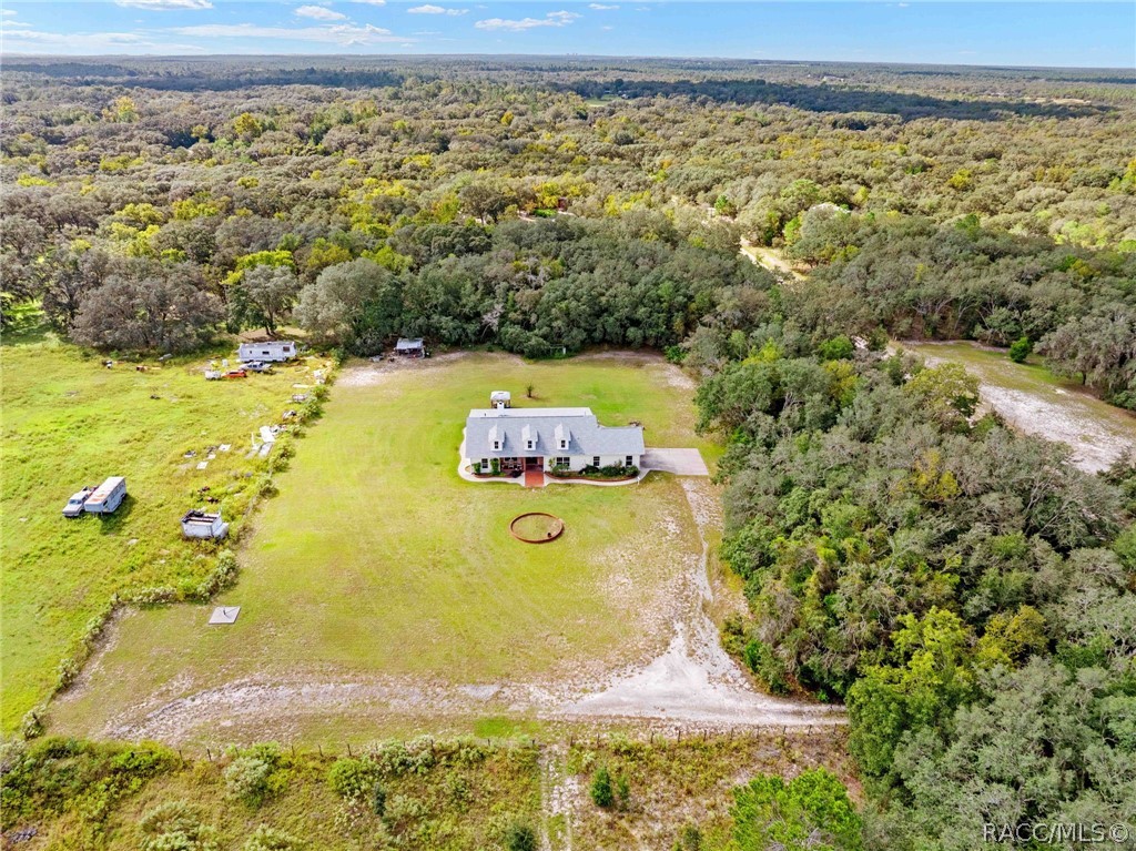 6101 S Nutshell Terrace, Lecanto, FL 34461