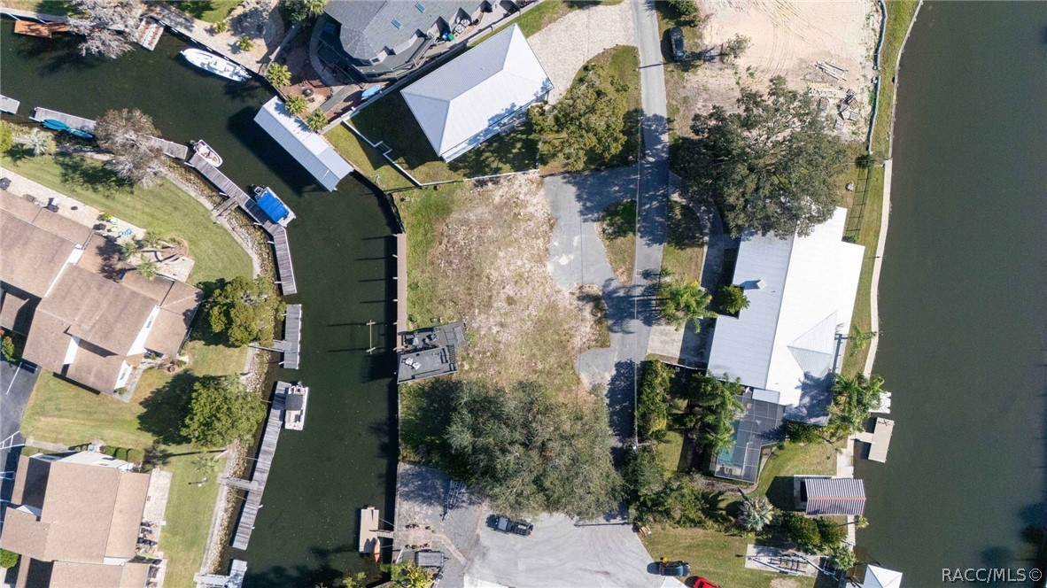 1924 SE 3rd Court, Crystal River, FL 34429