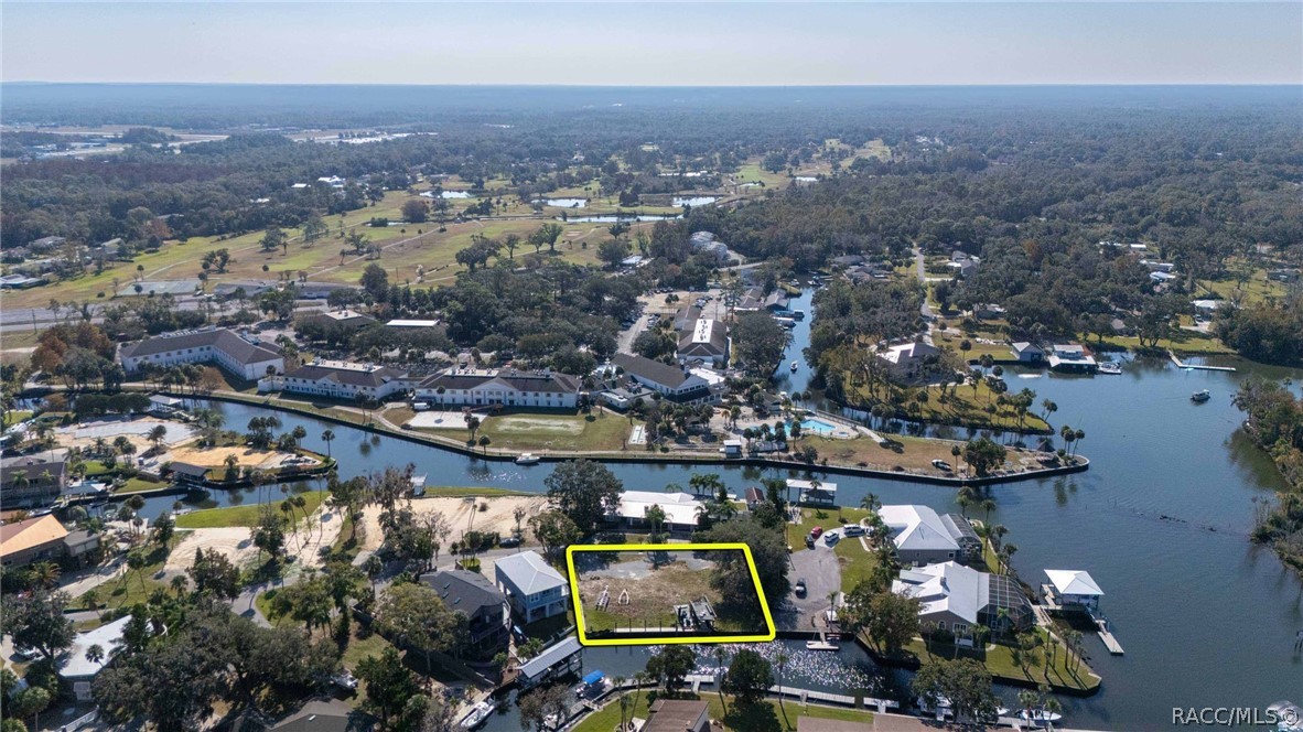 1924 SE 3rd Court, Crystal River, FL 34429