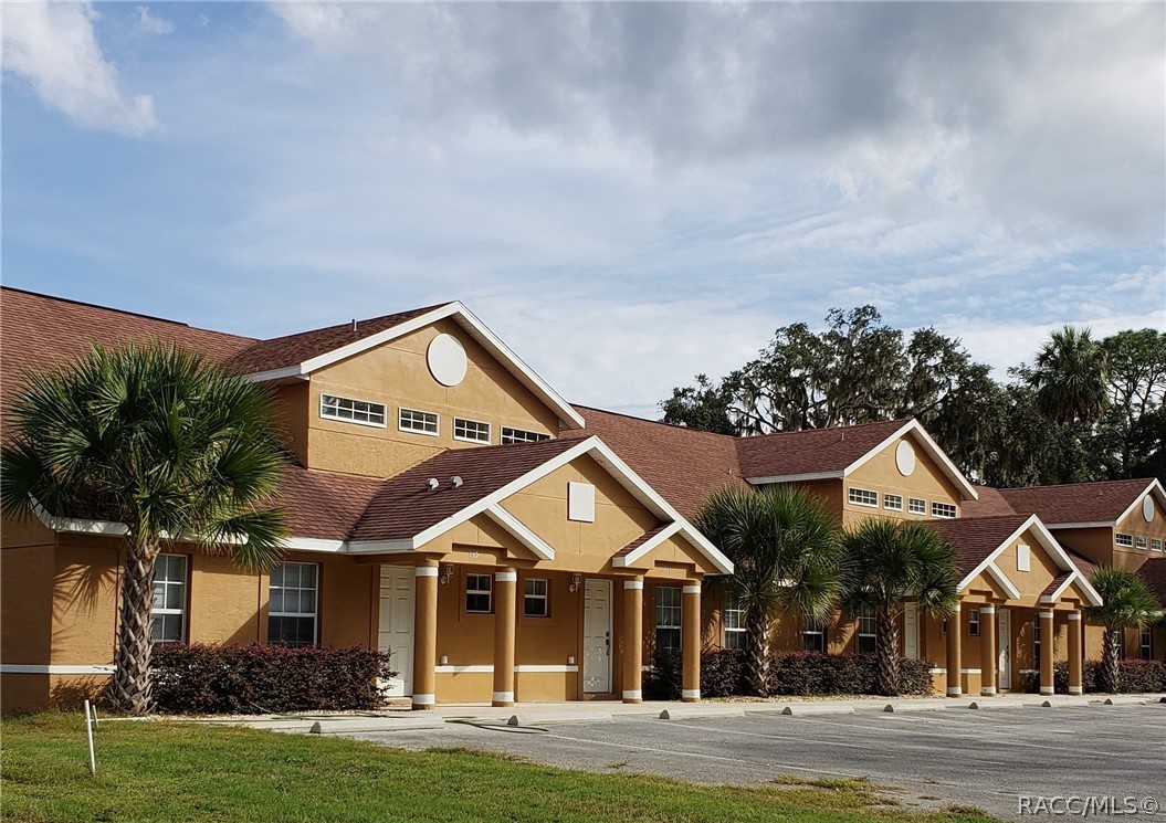 715 N Vermeer Way, Inverness, FL 34453