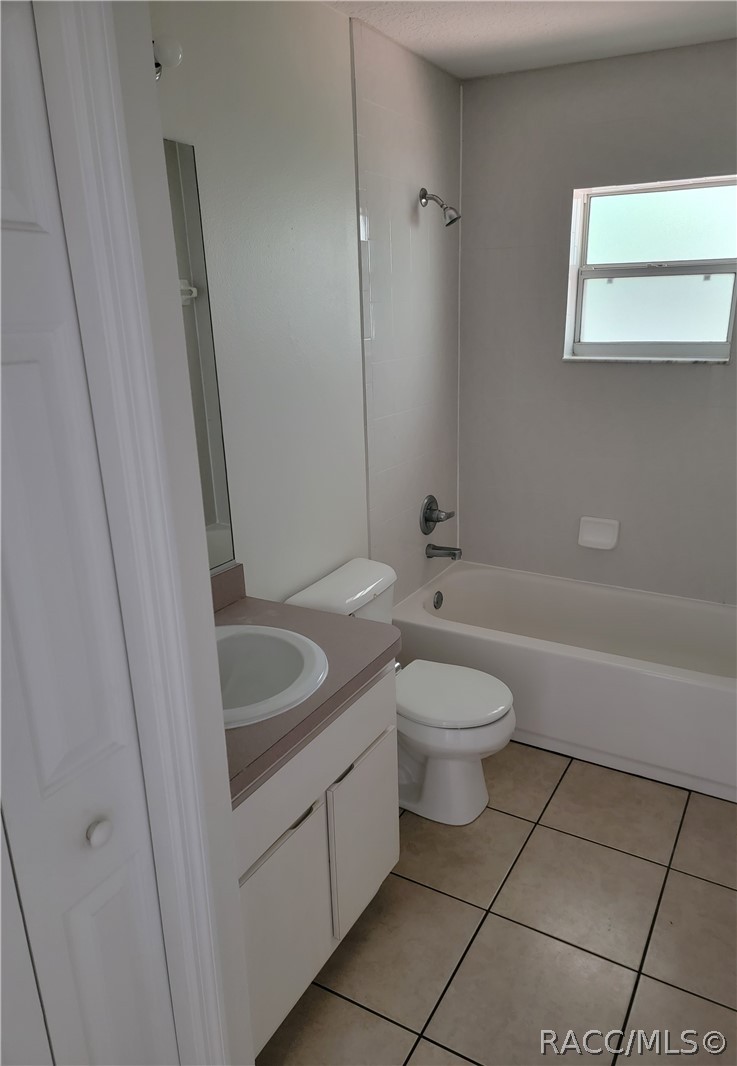 8464 N Bolder Drive, Dunnellon, FL 34434