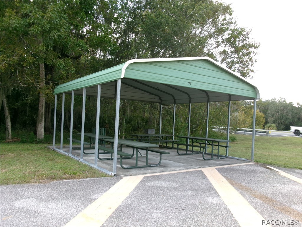 628 S Crabtree Point, Inverness, FL 34450