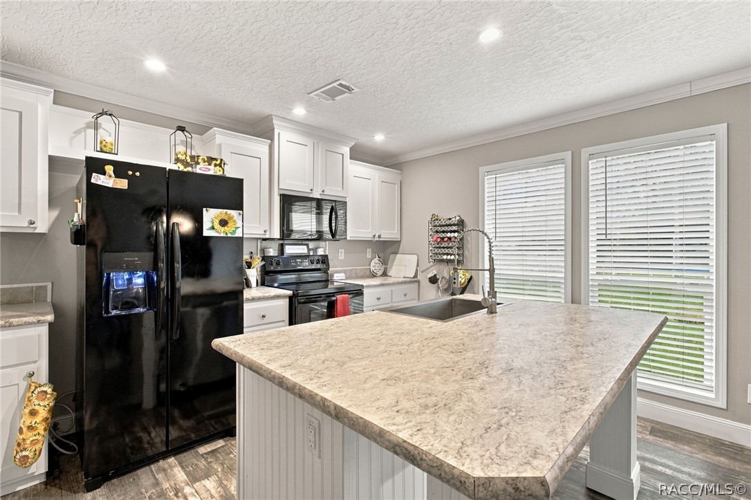 9900 W Pinespring Court, Crystal River, FL 34428