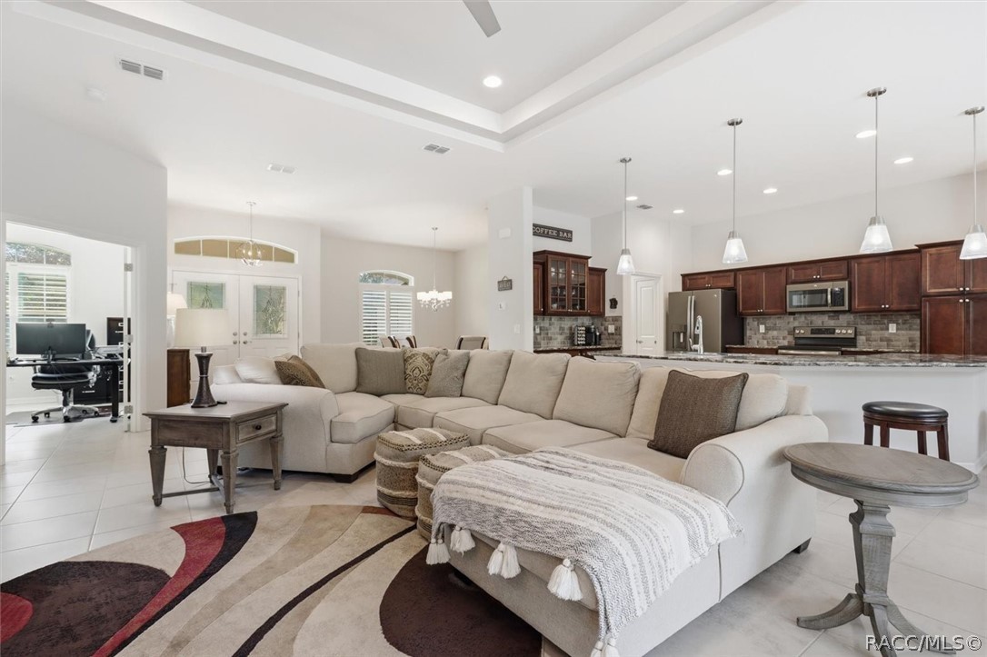 5 Nemesia Court W, Homosassa, FL 34446