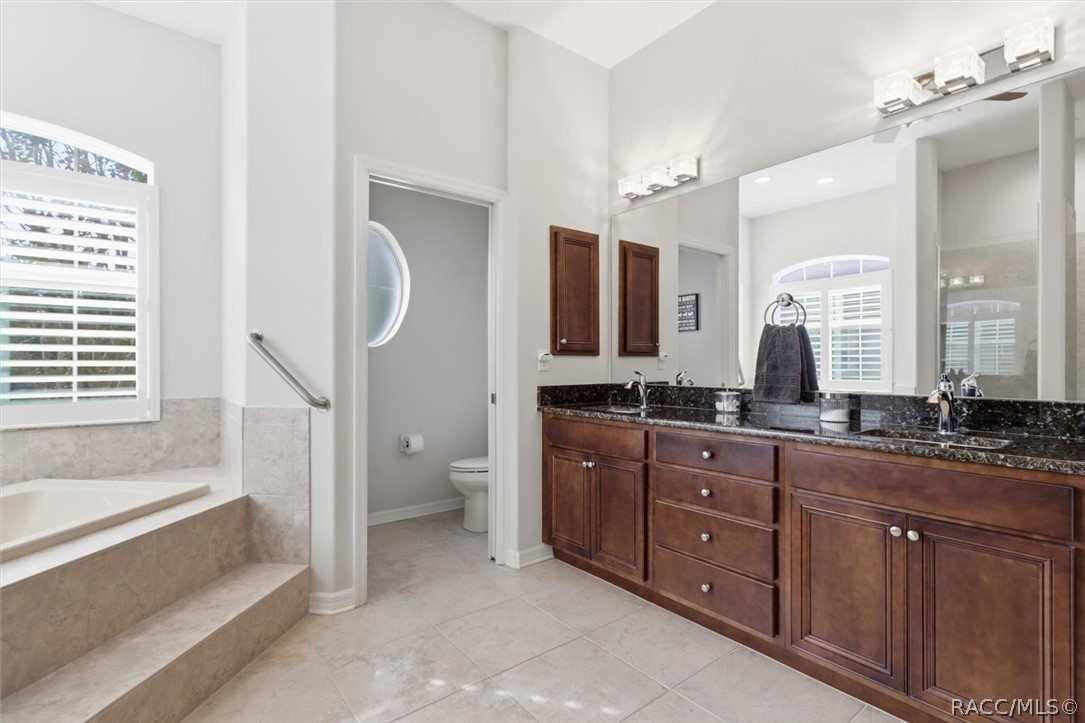 5 Nemesia Court W, Homosassa, FL 34446