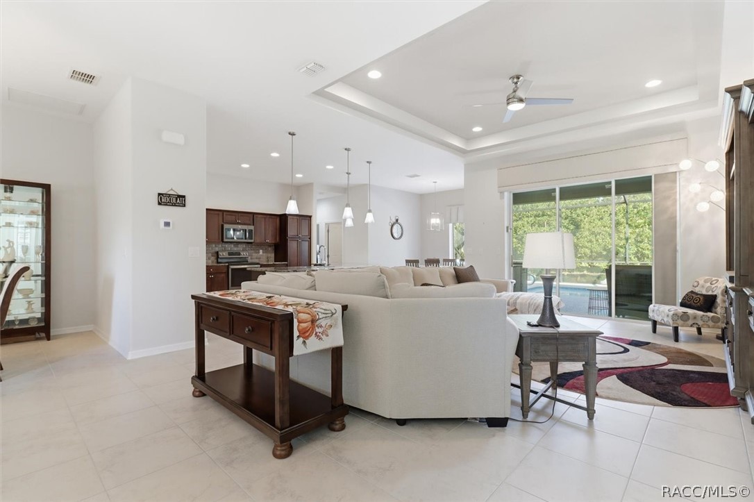 5 Nemesia Court W, Homosassa, FL 34446