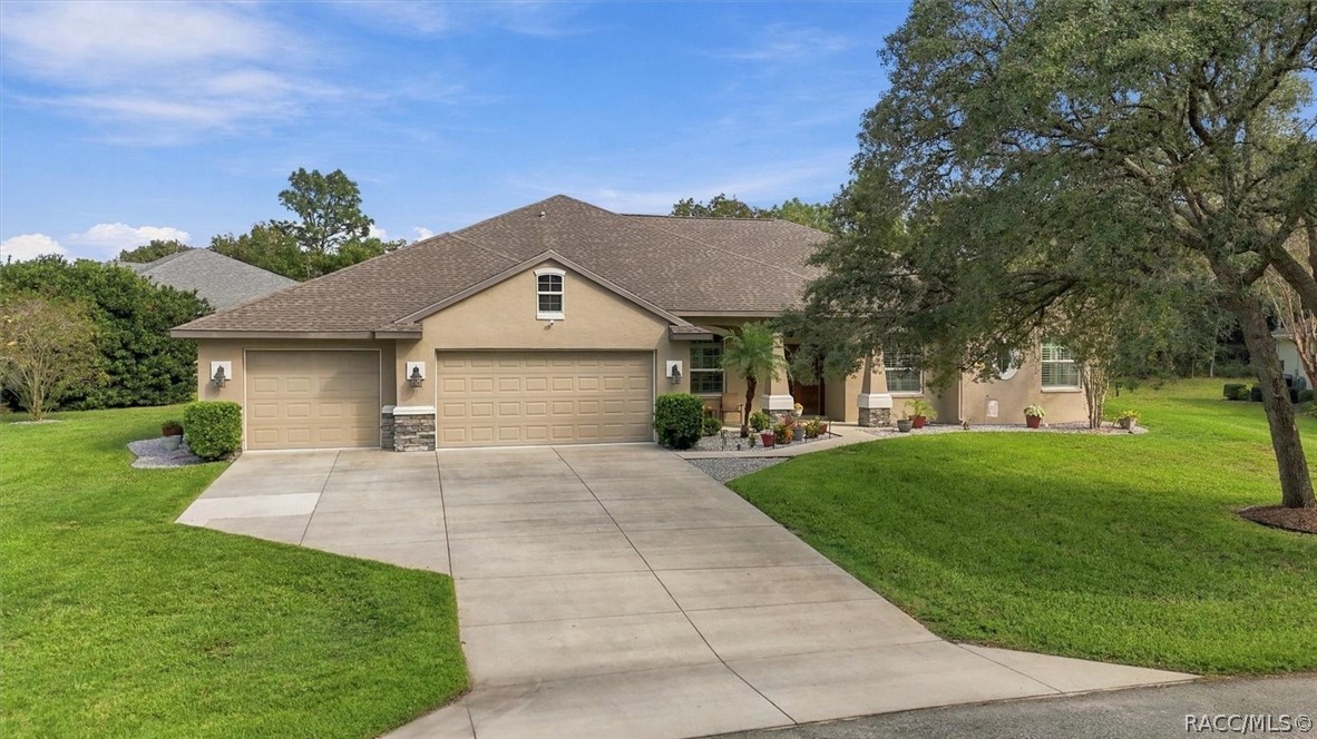 5 Nemesia Court W, Homosassa, FL 34446