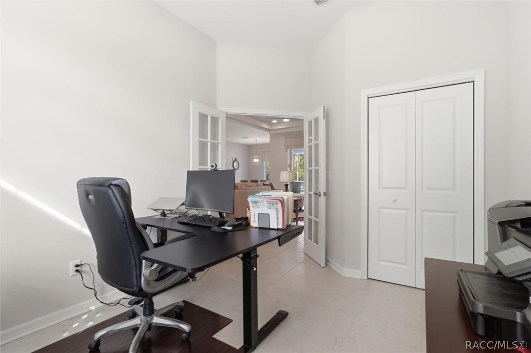 5 Nemesia Court W, Homosassa, FL 34446