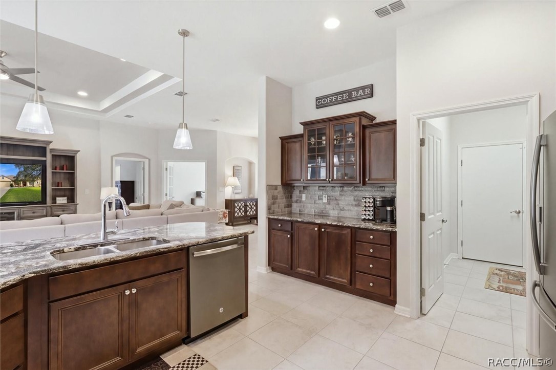 5 Nemesia Court W, Homosassa, FL 34446
