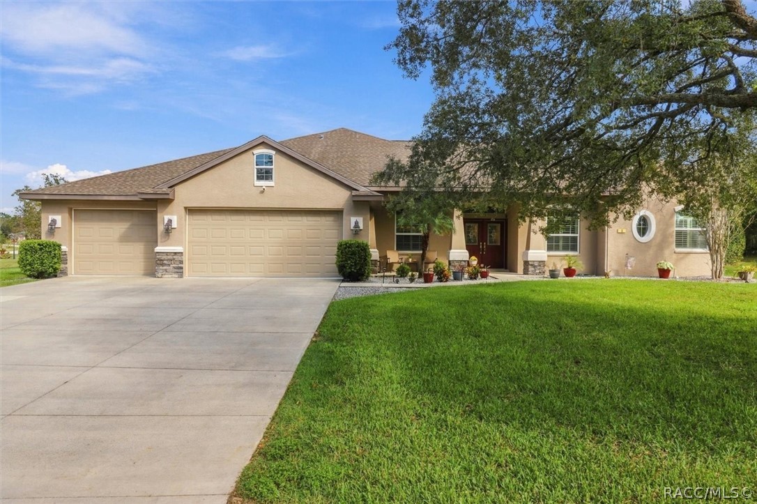 5 Nemesia Court W, Homosassa, FL 34446