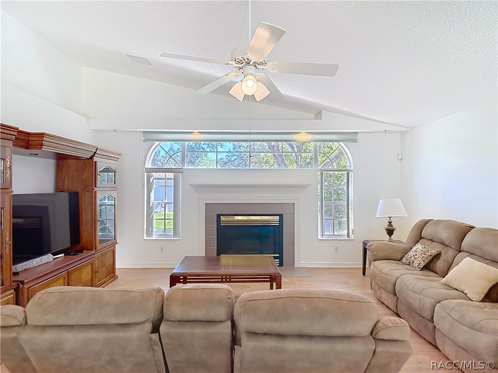20 Bonnie Court S, Homosassa, FL 34446