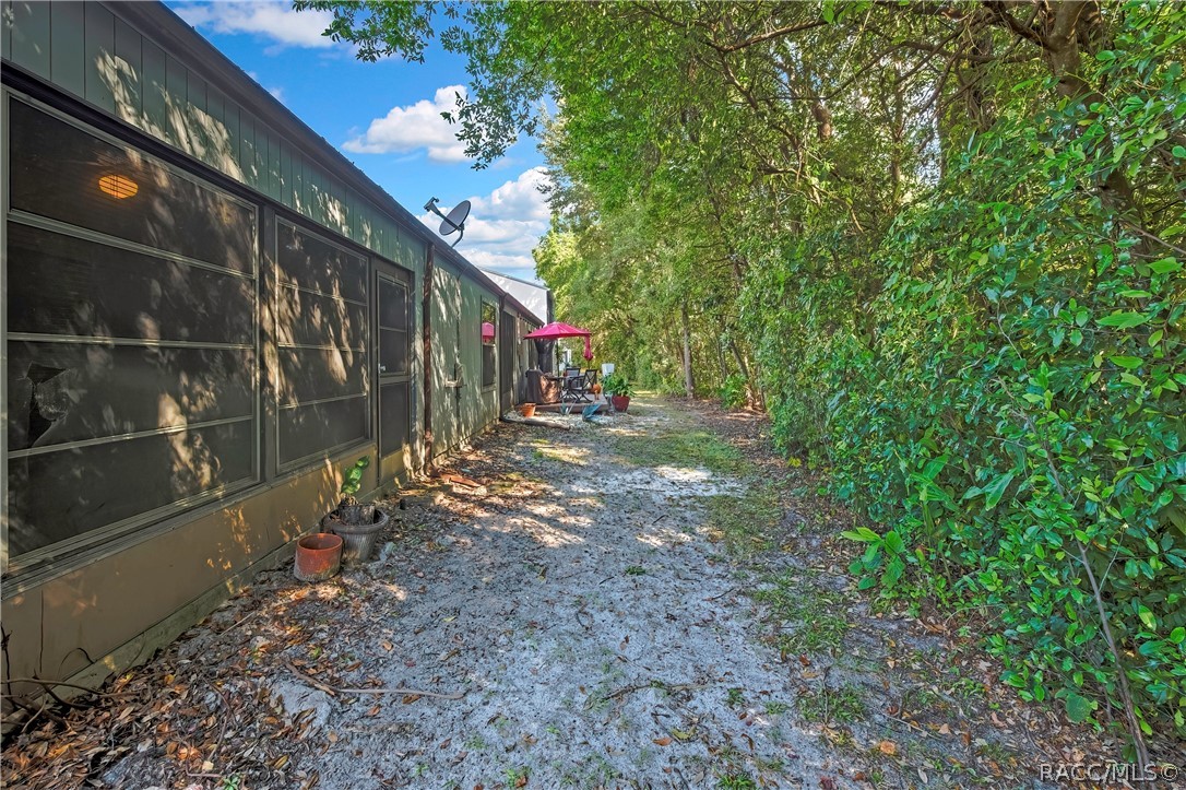 8 Pinewood Gardens, Homosassa, FL 34446