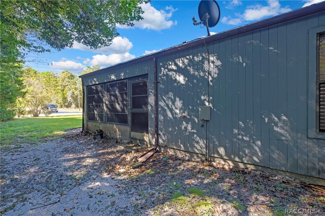 8 Pinewood Gardens, Homosassa, FL 34446