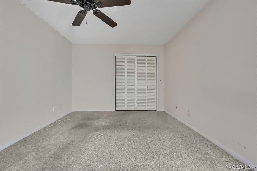 8 Pinewood Gardens, Homosassa, FL 34446