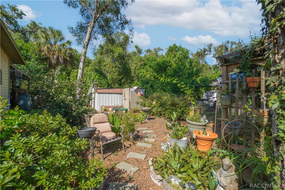 10425 E Pintail Drive, Floral City, FL 34436