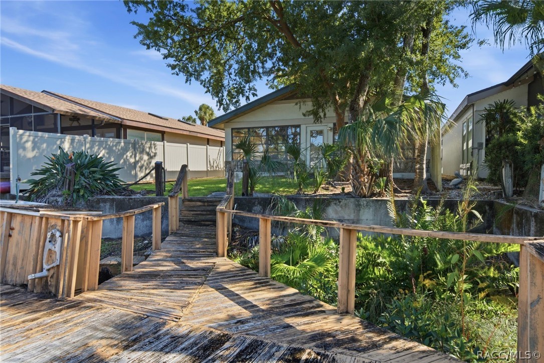 5222 S Riverview Circle, Homosassa, FL 34448