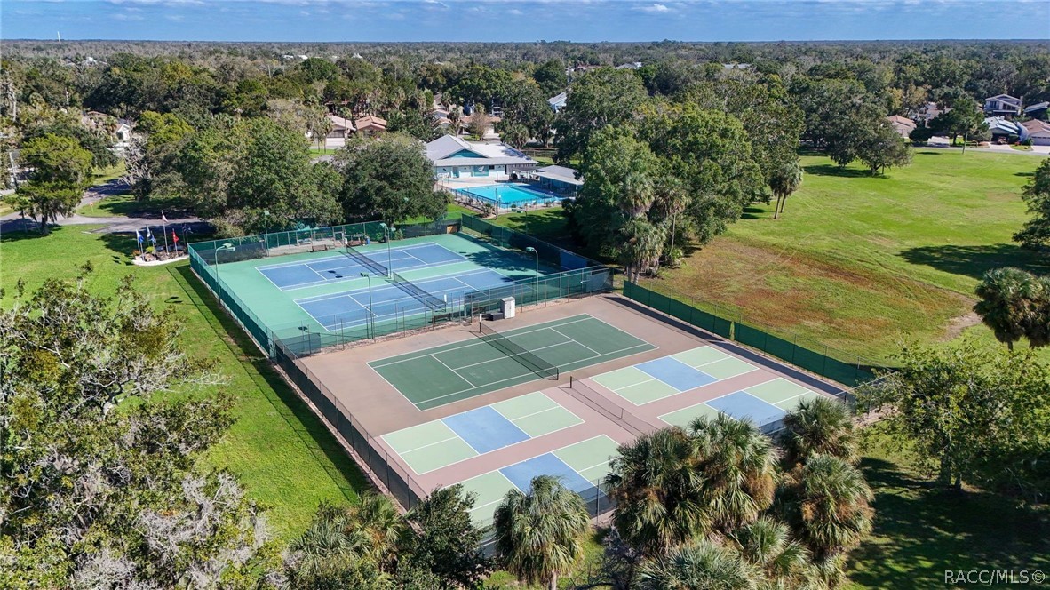 5222 S Riverview Circle, Homosassa, FL 34448