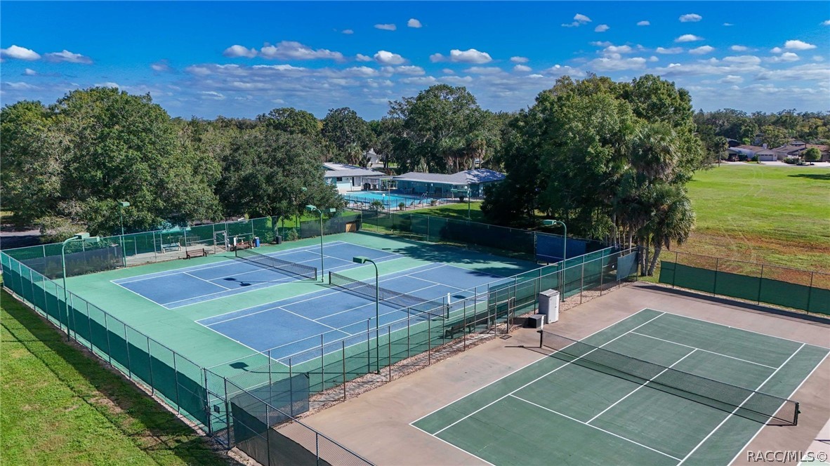 5222 S Riverview Circle, Homosassa, FL 34448