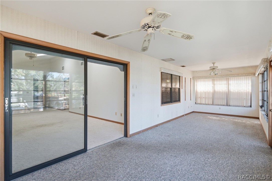 5222 S Riverview Circle, Homosassa, FL 34448