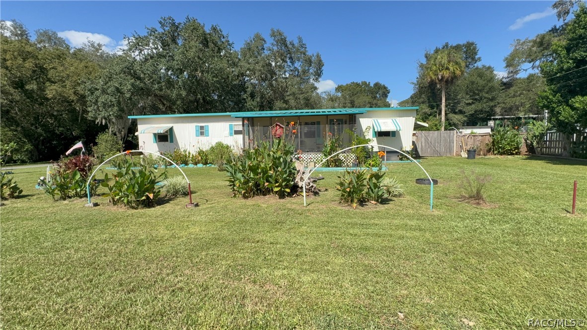 7951 E Partridge Lane, Floral City, FL 34436