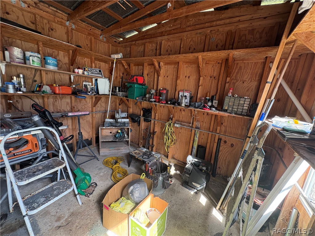 7951 E Partridge Lane, Floral City, FL 34436