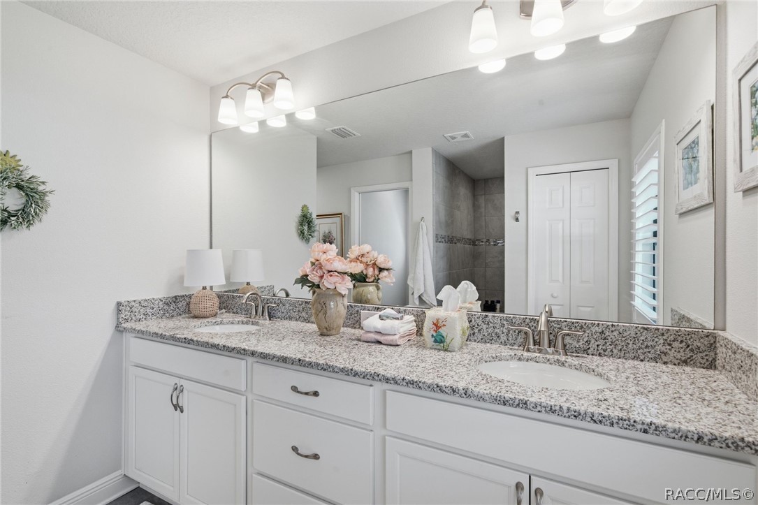 2551 N Brentwood Circle, Lecanto, FL 34461