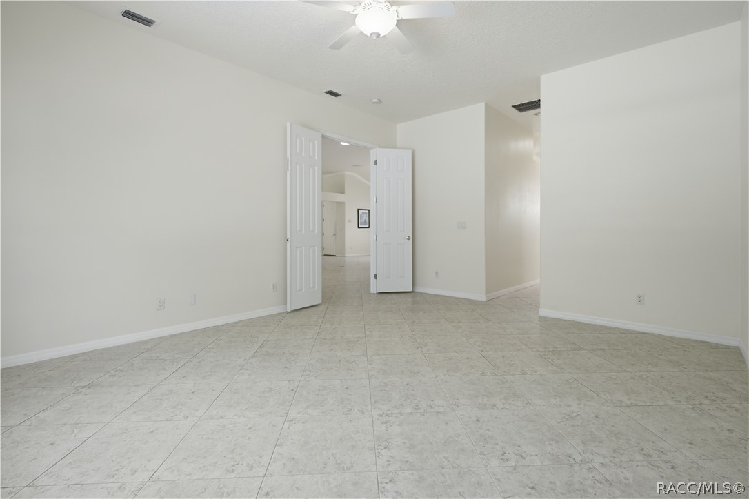 132 Linder Drive, Homosassa, FL 34446