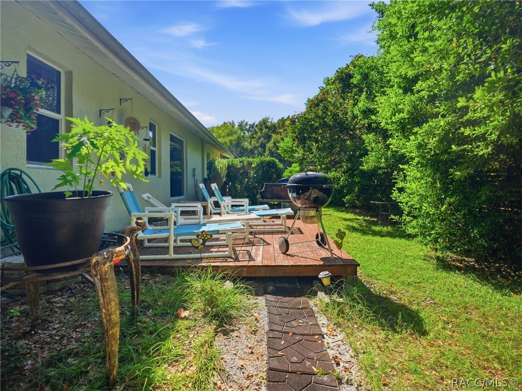 10 Chinaberry Circle, Homosassa, FL 34446