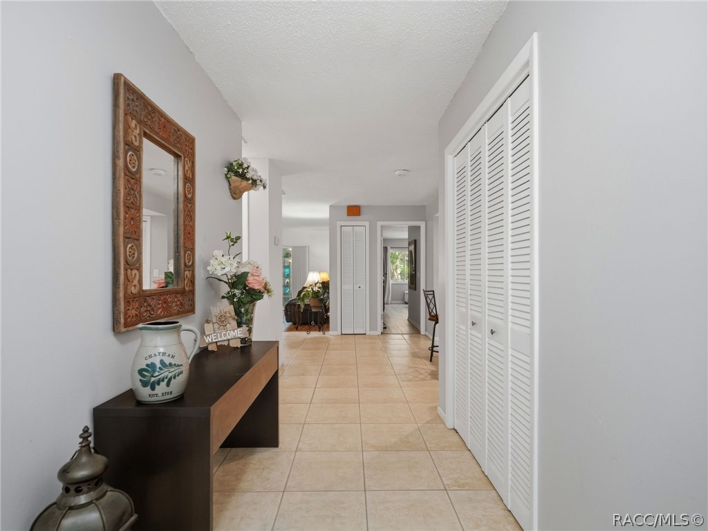 10 Chinaberry Circle, Homosassa, FL 34446