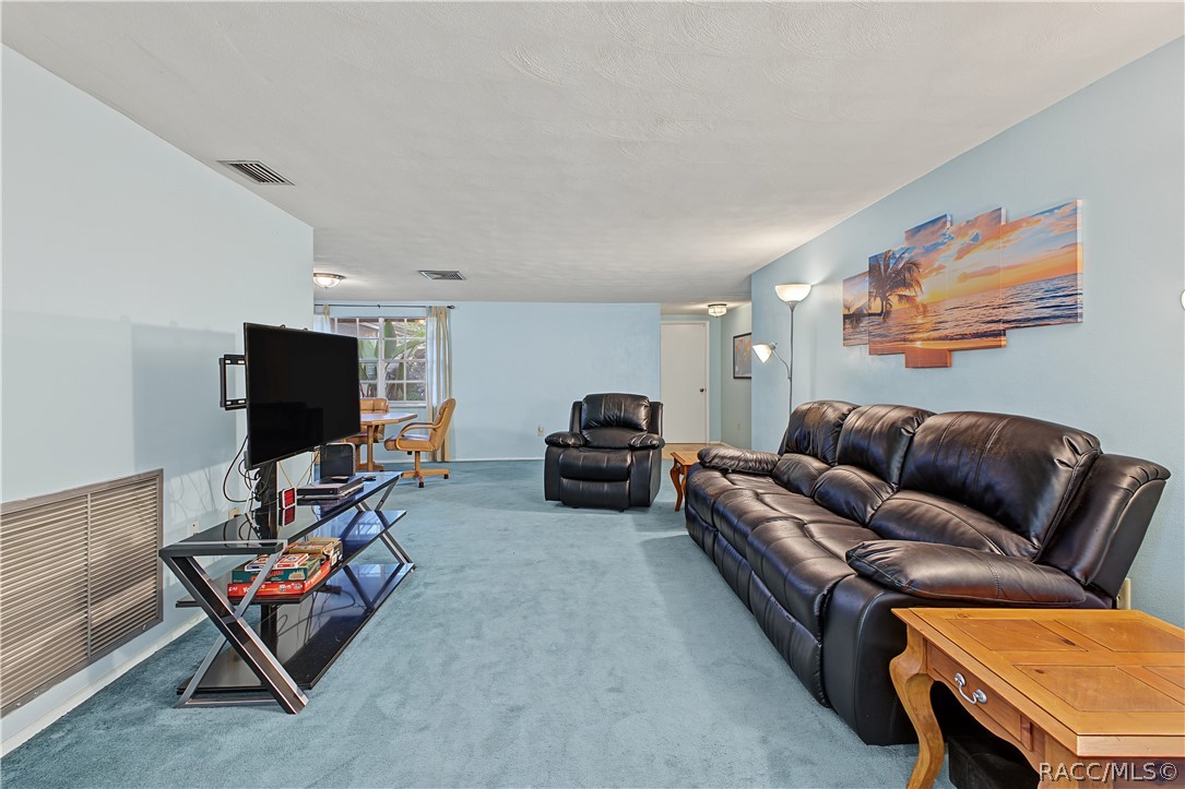 8511 Sunflower Lane, Hudson, FL 34667