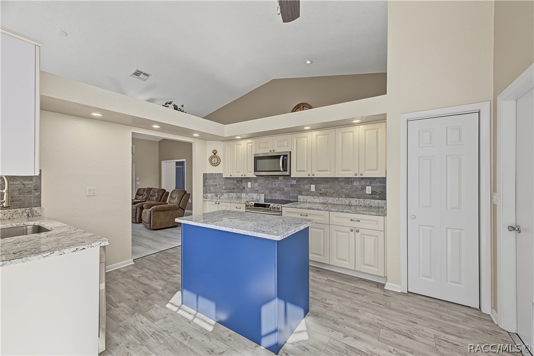 9475 Mississippi Run, Spring Hill, FL 34613