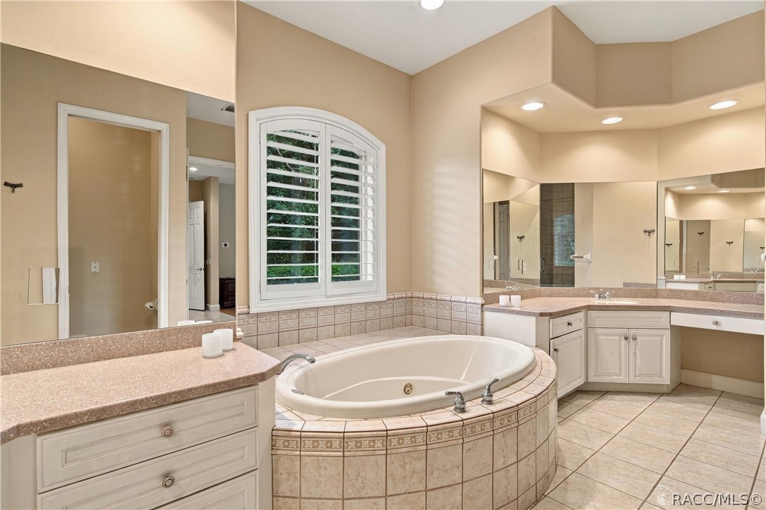 4605 N Pine Valley Loop, Lecanto, FL 34461