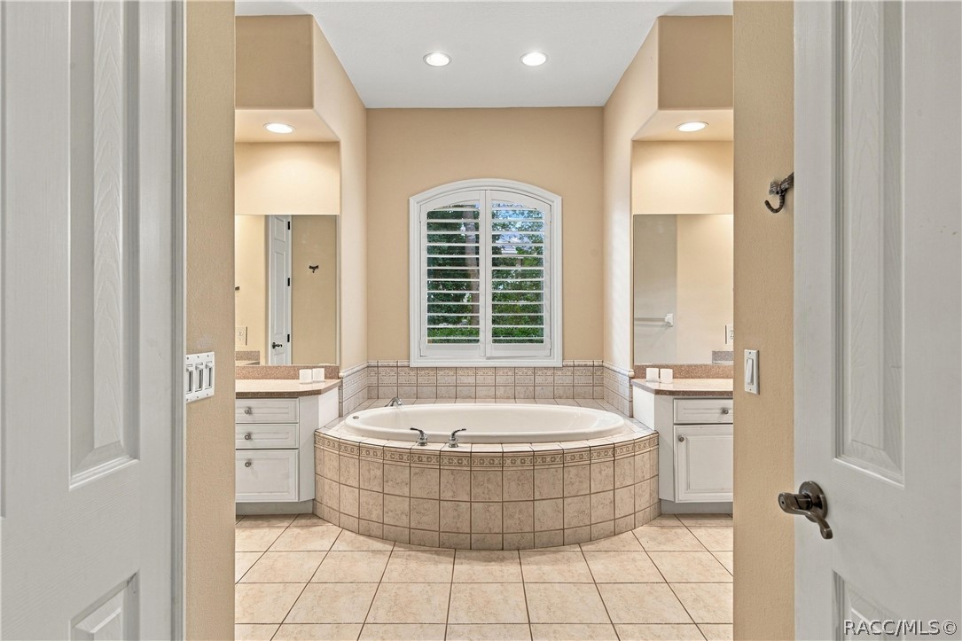 4605 N Pine Valley Loop, Lecanto, FL 34461