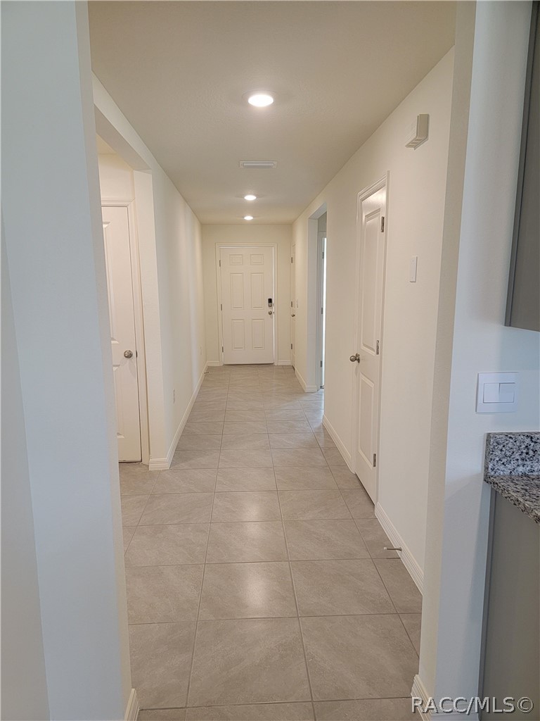411 W Putting Green Court, Beverly Hills, FL 34465