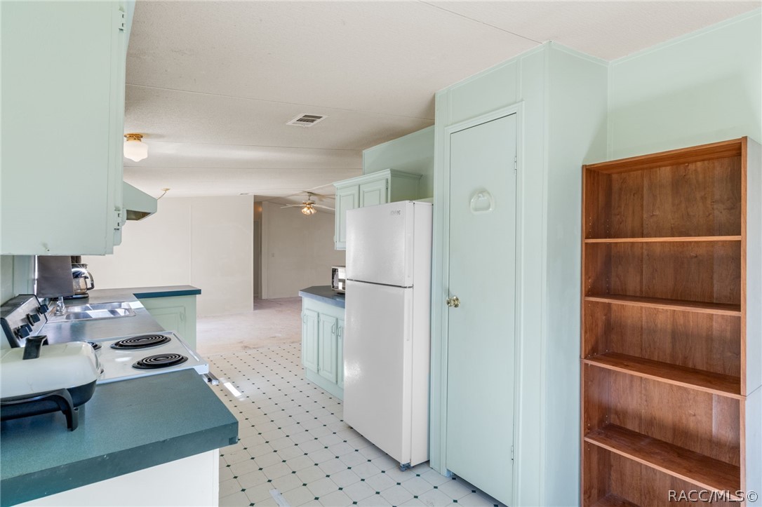 2260 E Shales Court, Hernando, FL 34442