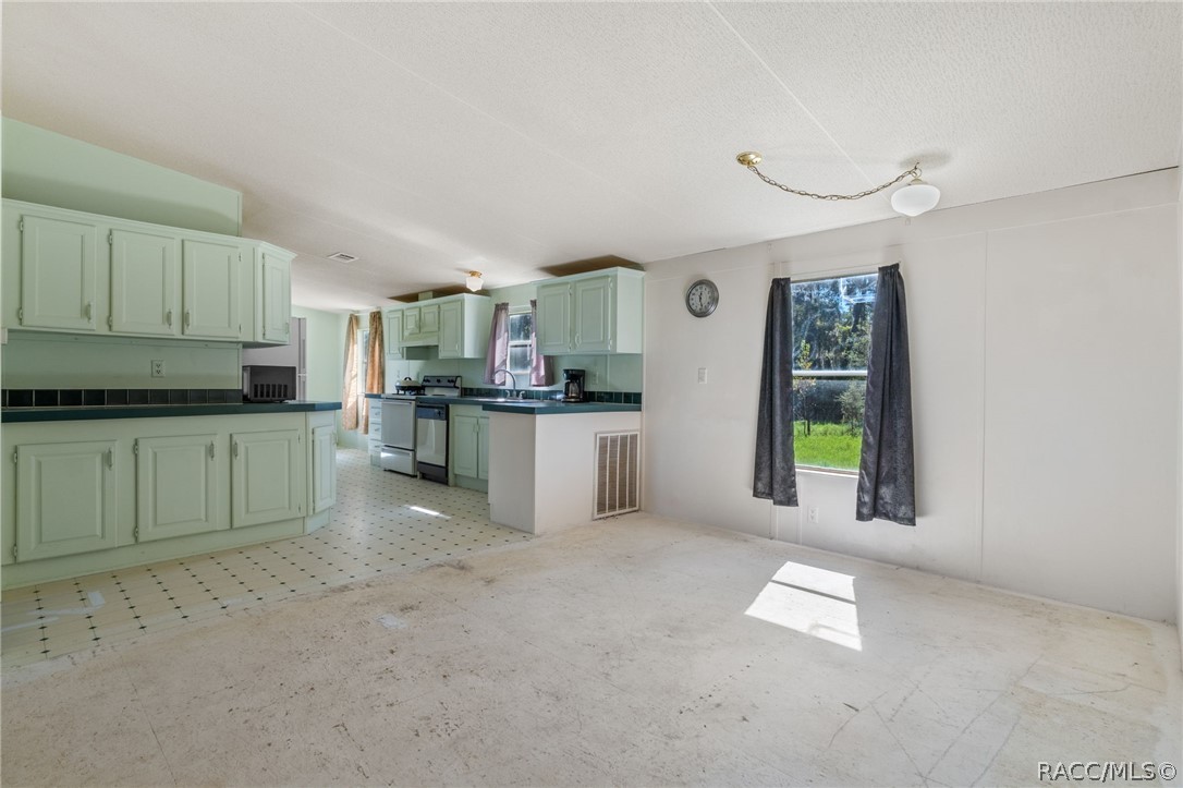 2260 E Shales Court, Hernando, FL 34442