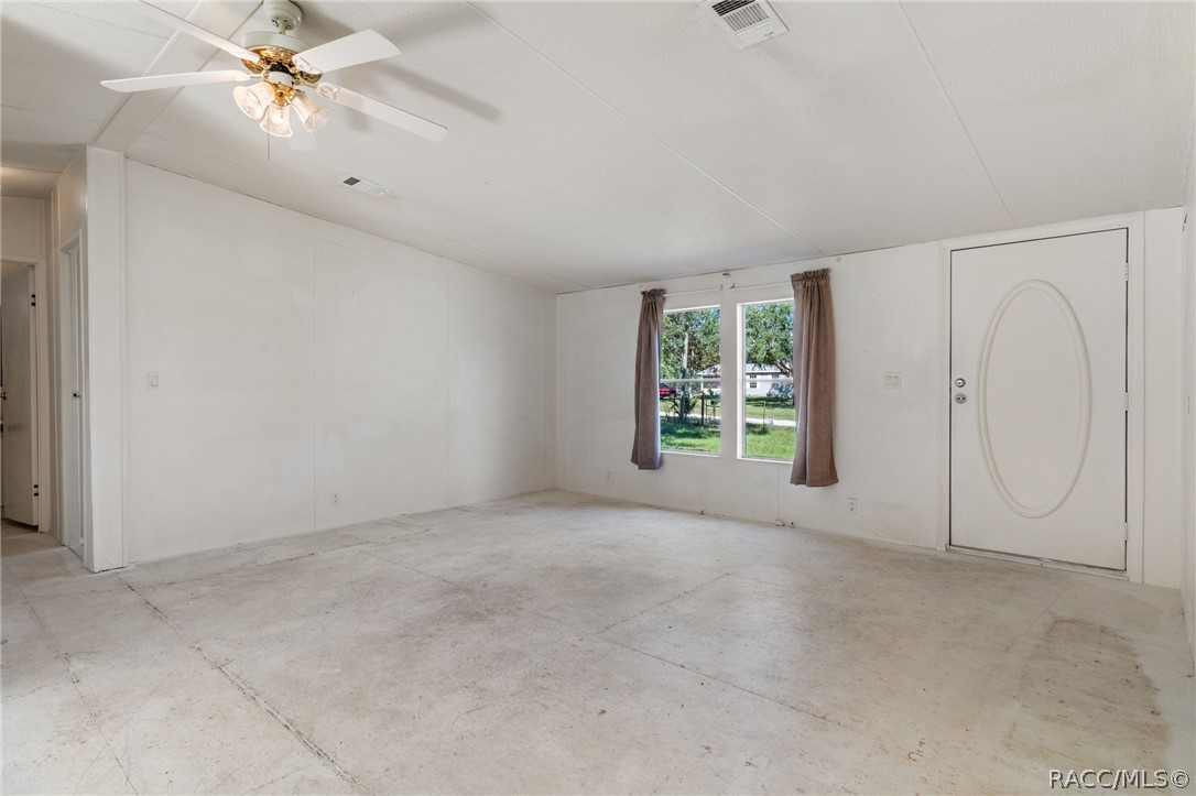 2260 E Shales Court, Hernando, FL 34442