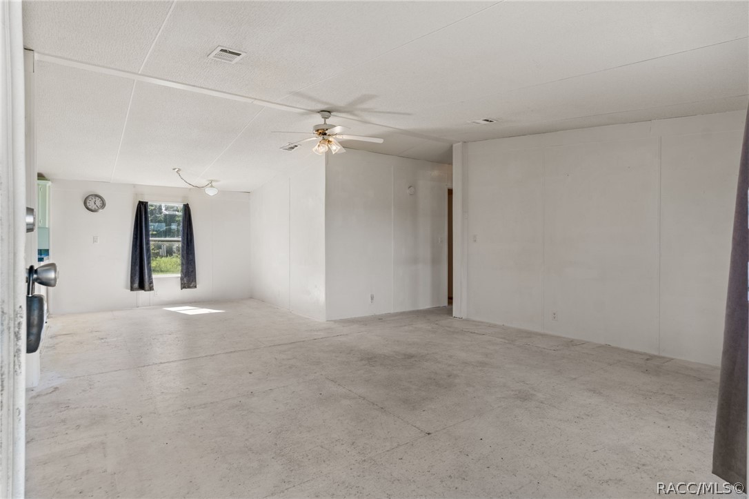 2260 E Shales Court, Hernando, FL 34442