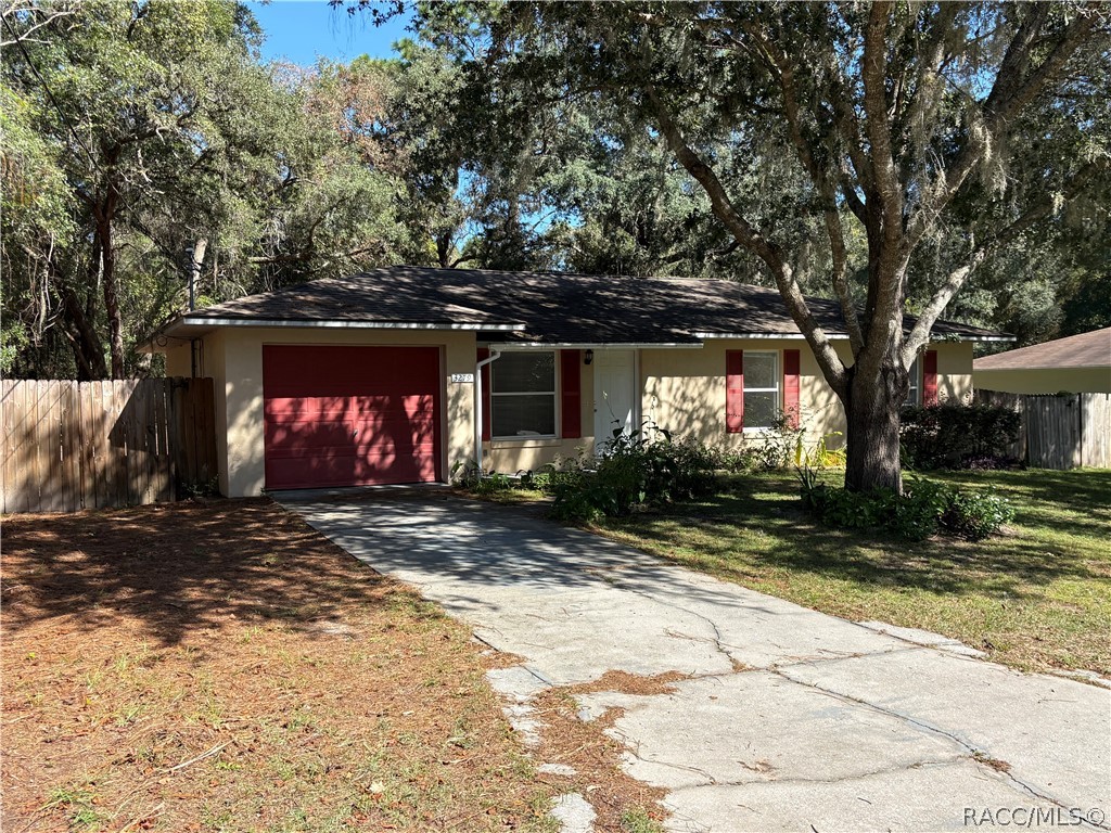 3279 E Kennedy Street, Inverness, FL 34453
