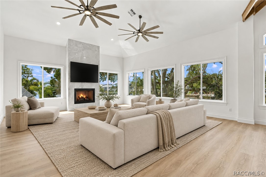 414 NW 8th Avenue, Crystal River, FL 34428