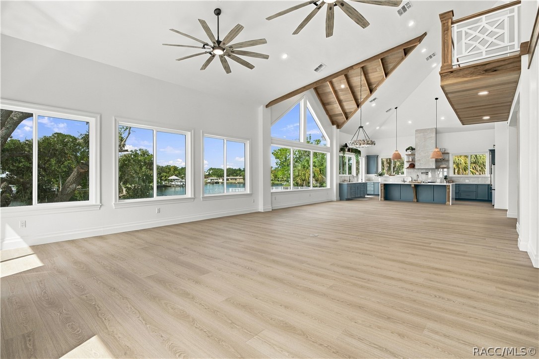 414 NW 8th Avenue, Crystal River, FL 34428