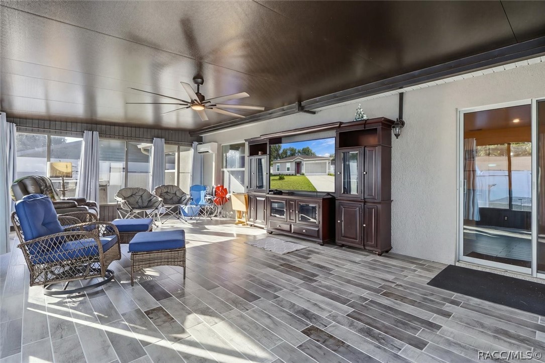 8810 E Maplewood Street, Inverness, FL 34450