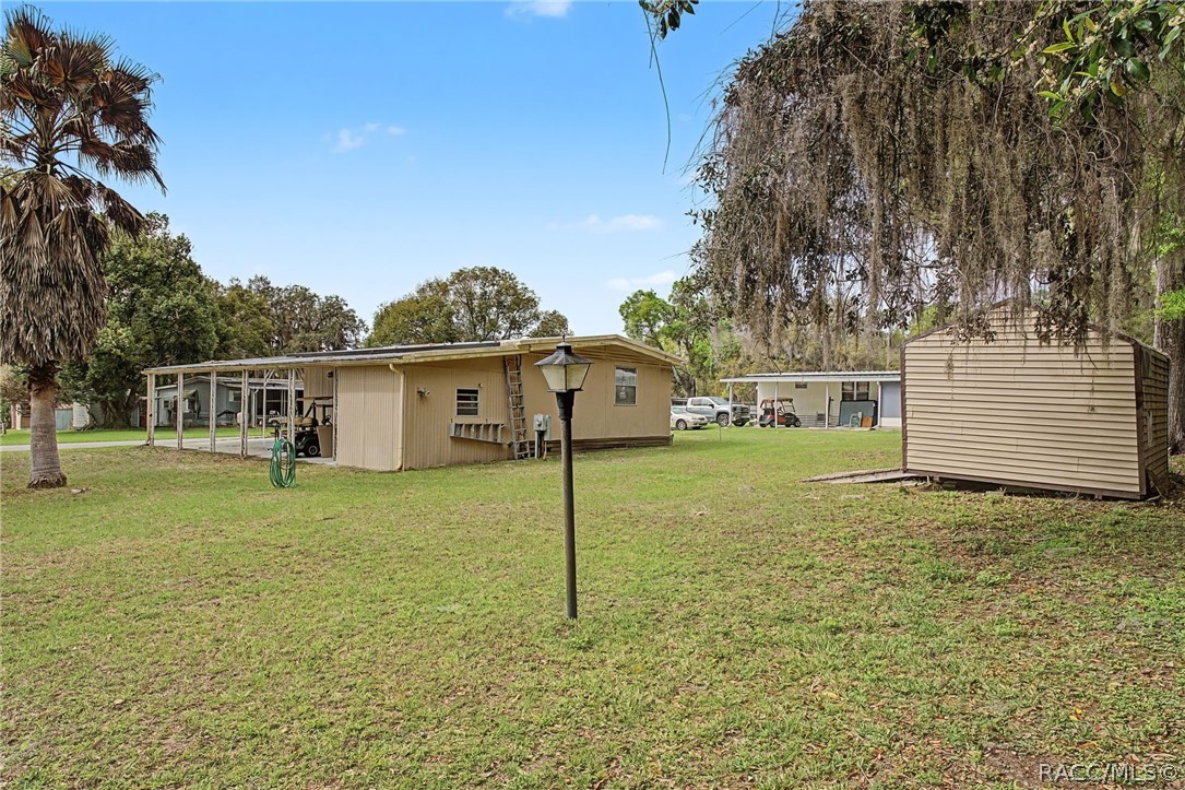 8245 E Lulas Lane, Floral City, FL 34436