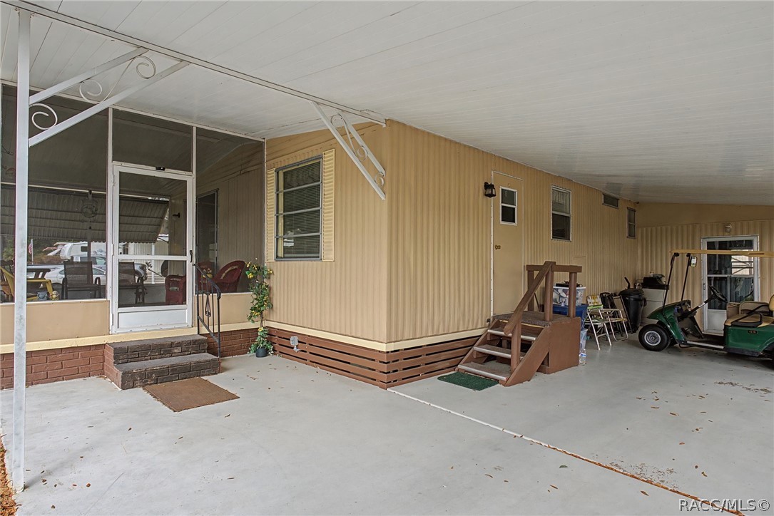 8245 E Lulas Lane, Floral City, FL 34436